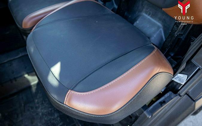 2024 Can-Am Defender MAX Limited HD10 Desert Tan & Timeless Bl