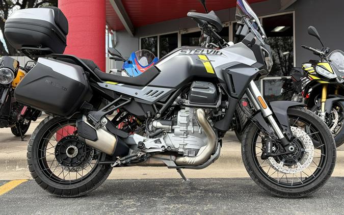 2024 Moto Guzzi Stelvio