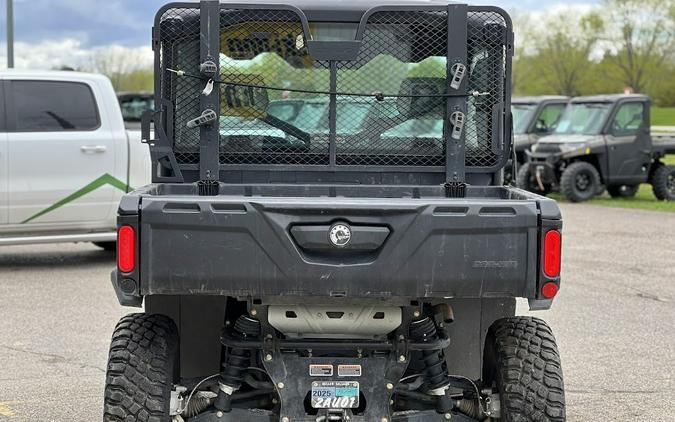 2016 Can-Am DEFENDER XT HD8