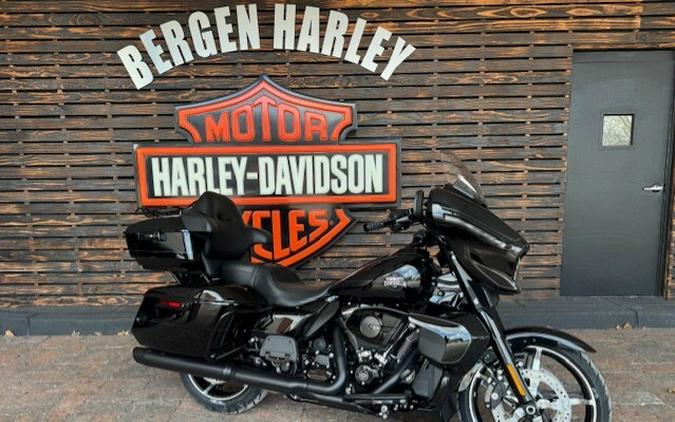2025 Harley Davidson Street Glide Ultra FLHXU