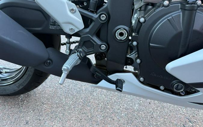 2025 Kawasaki NINJA® ZX™-4RR ABS