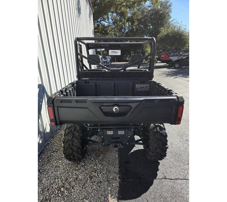 2025 Can-Am® Defender DPS HD10