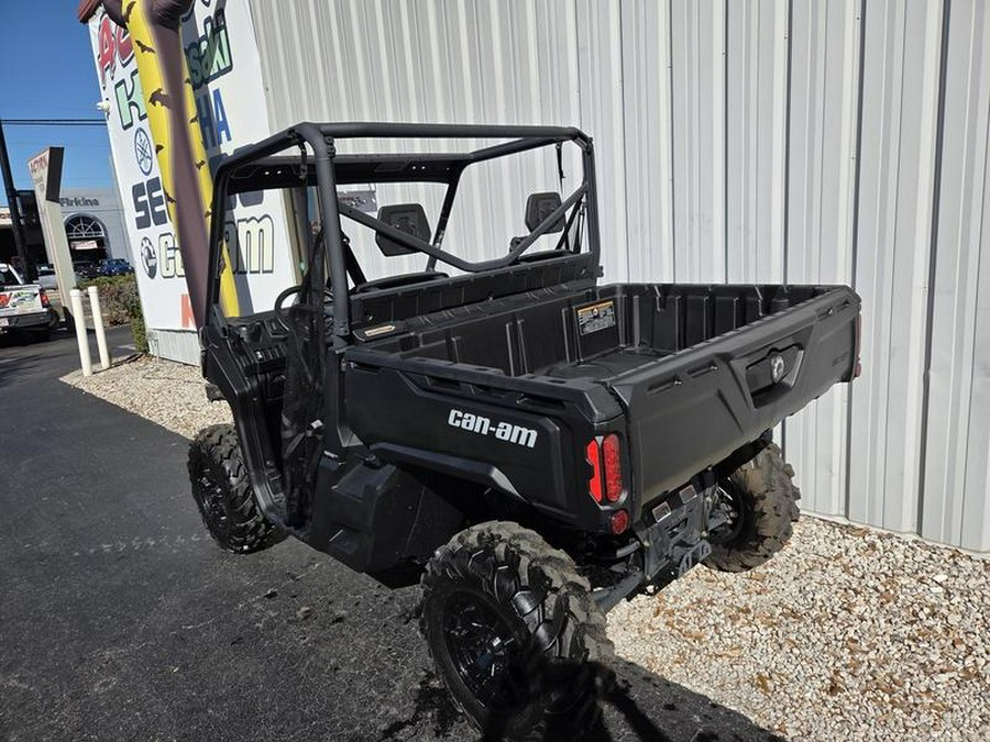 2025 Can-Am® Defender DPS HD10