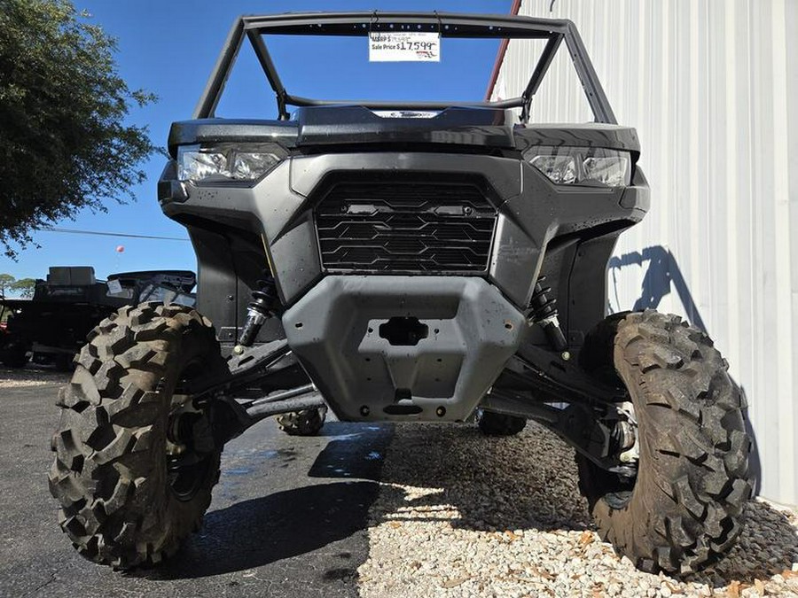 2025 Can-Am® Defender DPS HD10