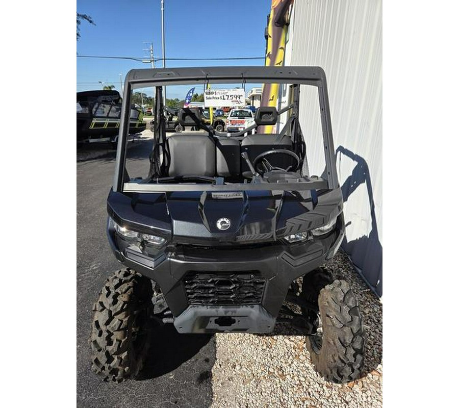 2025 Can-Am® Defender DPS HD10