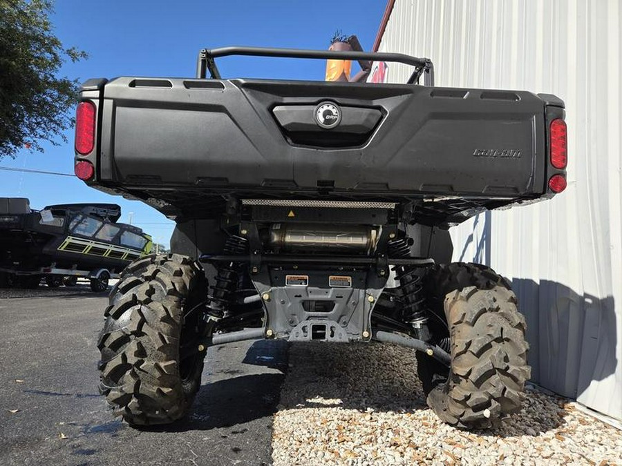 2025 Can-Am® Defender DPS HD10