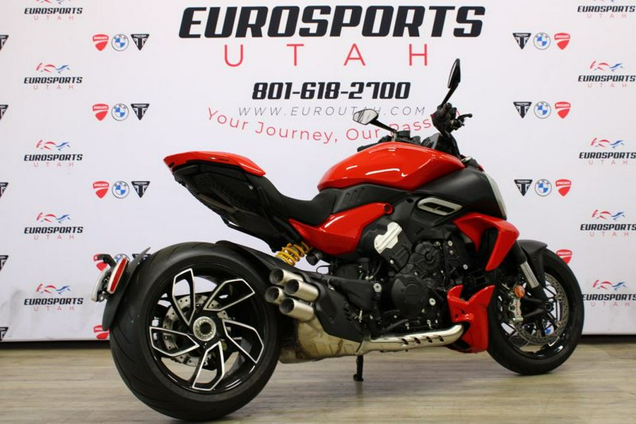 New 2024 Ducati DIAVEL V4 DEMO