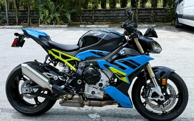 2026 BMW S 1000 R