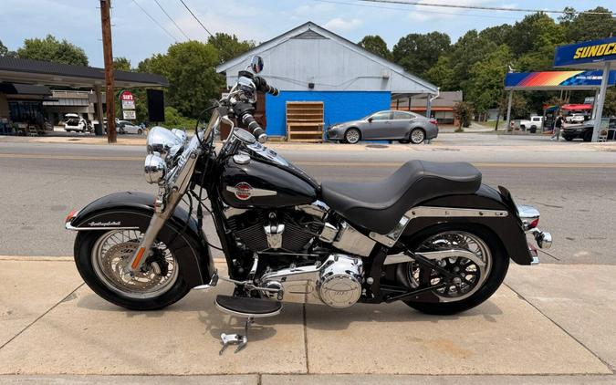 2016 Harley-Davidson Heritage Softail Classic FLSTC