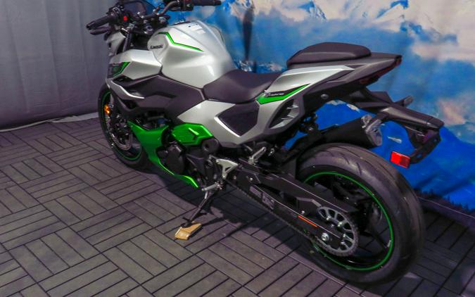 2024 Kawasaki Z7 Hybrid ABS