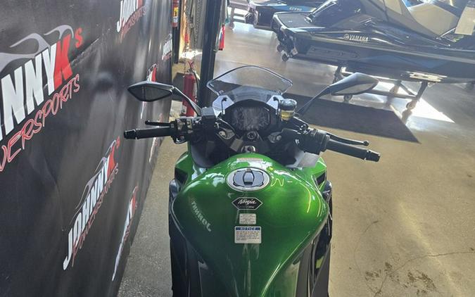 2025 Kawasaki Ninja 1100SX SE ABS