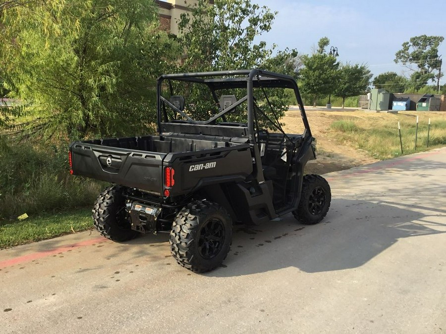 2025 Can-Am® Defender DPS HD9 Stealth Black