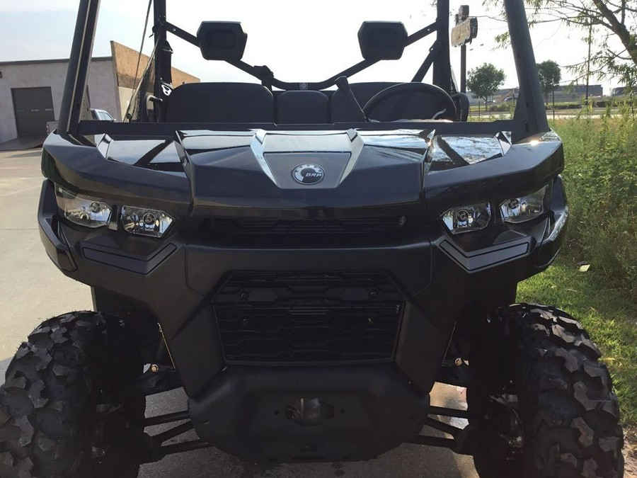 2025 Can-Am® Defender DPS HD9 Stealth Black