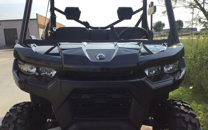 2025 Can-Am® Defender DPS HD9 Stealth Black