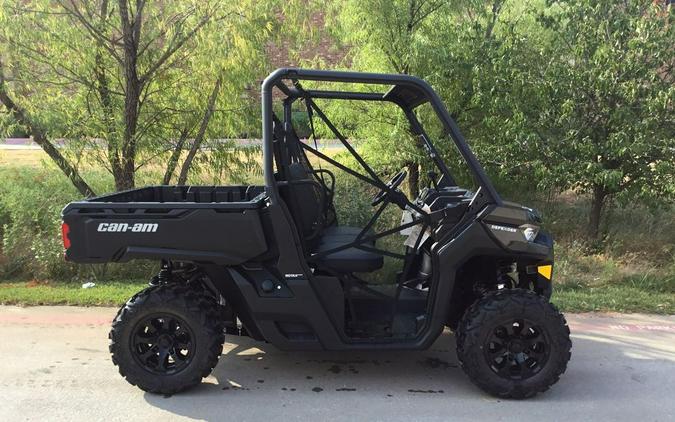 2025 Can-Am® Defender DPS HD9 Stealth Black