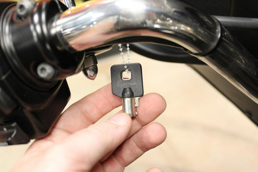 2001 Harley-Davidson® FLHTCI - Electra Glide® Classic Injection