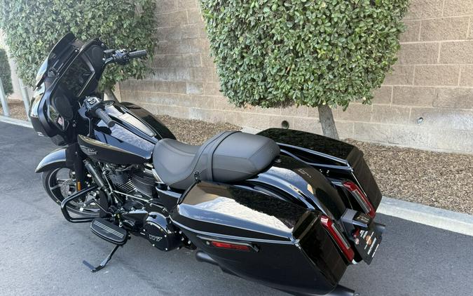 FLHX 2025 Street Glide™