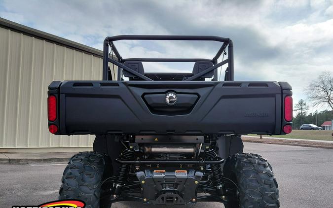 2026 Can-Am Defender MAX DPS HD9