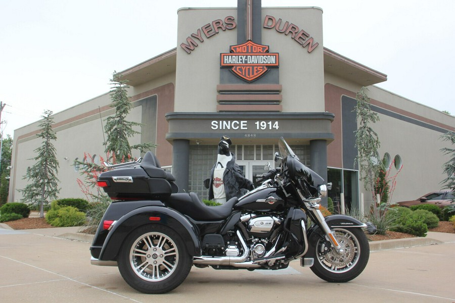 2024 Harley-Davidson Tri Glide Ultra Vivid Black