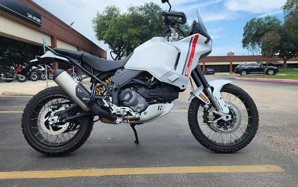 2023 Ducati DesertX Star White Silk