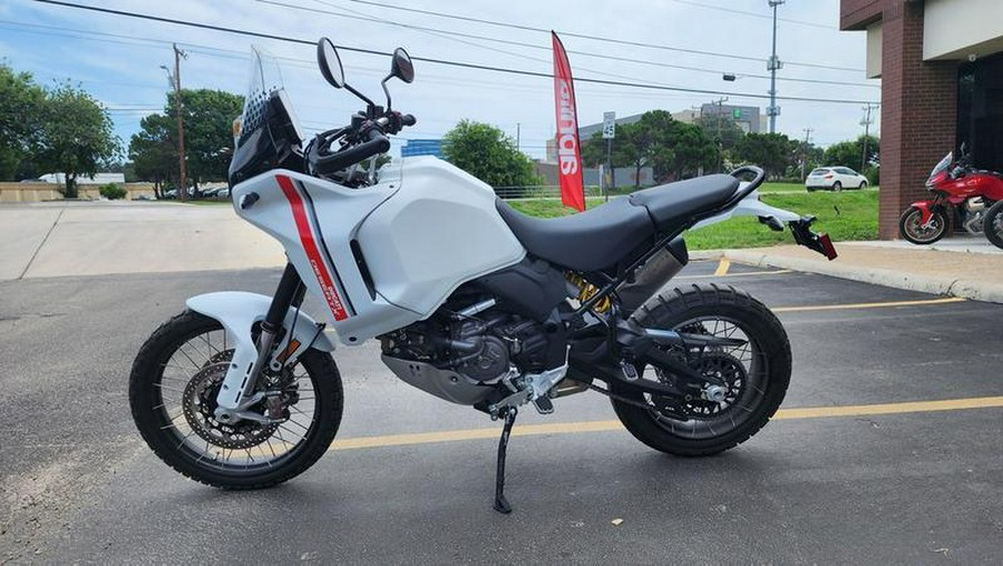 2023 Ducati DesertX Star White Silk