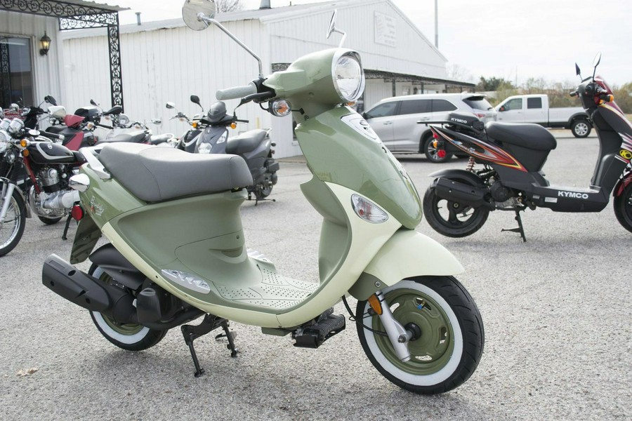 2023 Genuine Scooter Buddy 170i Italia Olive Green and Cream