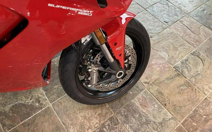 2024 Ducati Supersport 950 S Red