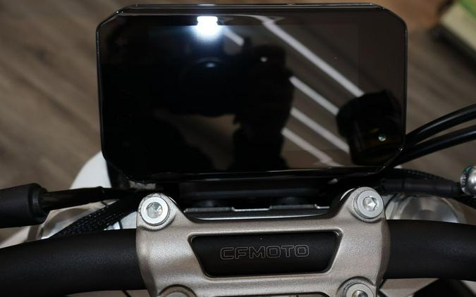 2024 CFMOTO 450NK