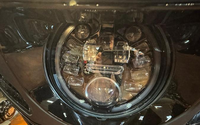 2026 Indian Motorcycle® Challenger 112 125th Anniversary Edition