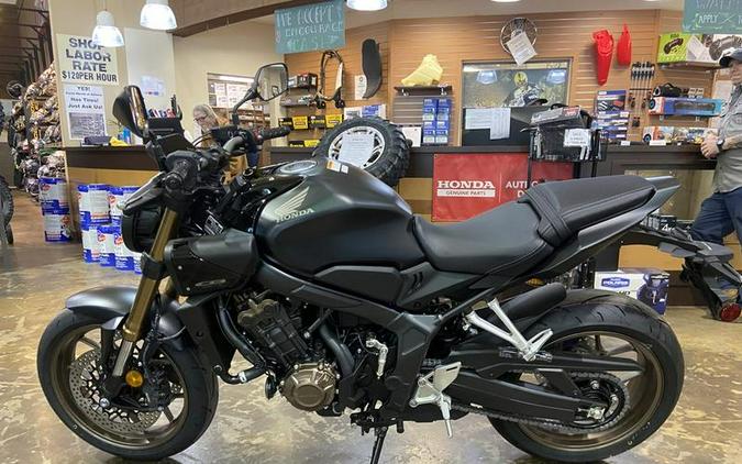 2026 Honda® CB650R E-Clutch