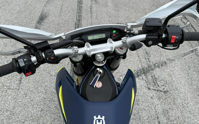 2023 Husqvarna 701 ENDURO