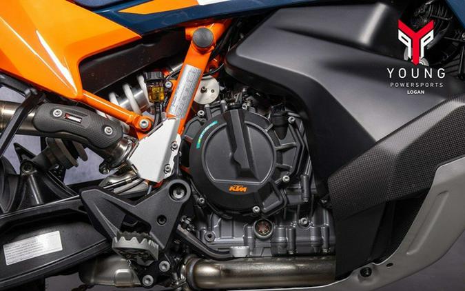 2027 KTM Adventure 890 R Rally