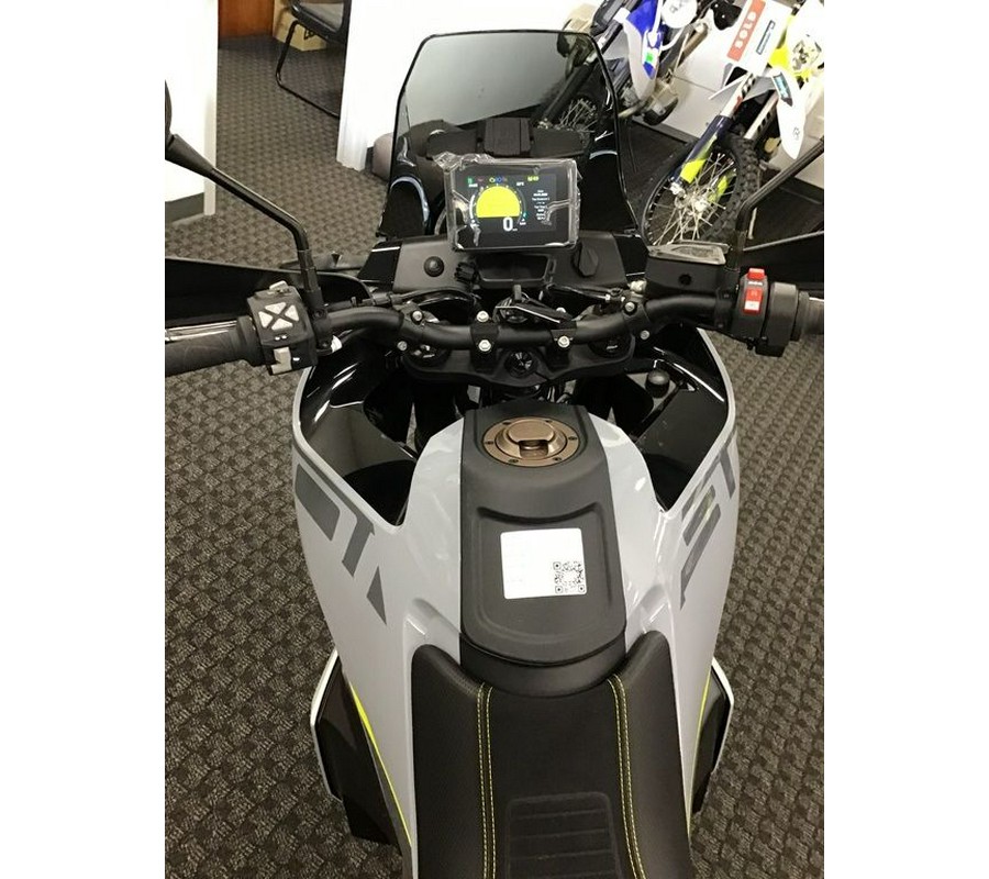 2024 Husqvarna® Norden 901