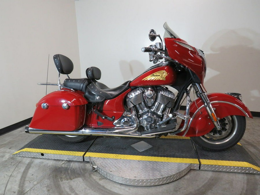 2014 Indian Motorcycle® Chieftain™ Indian Motorcycle® Red