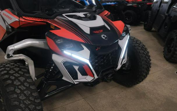 New 2024 CAN-AM MAVERICK R X RS 999T DCT TRIPLE BLACK