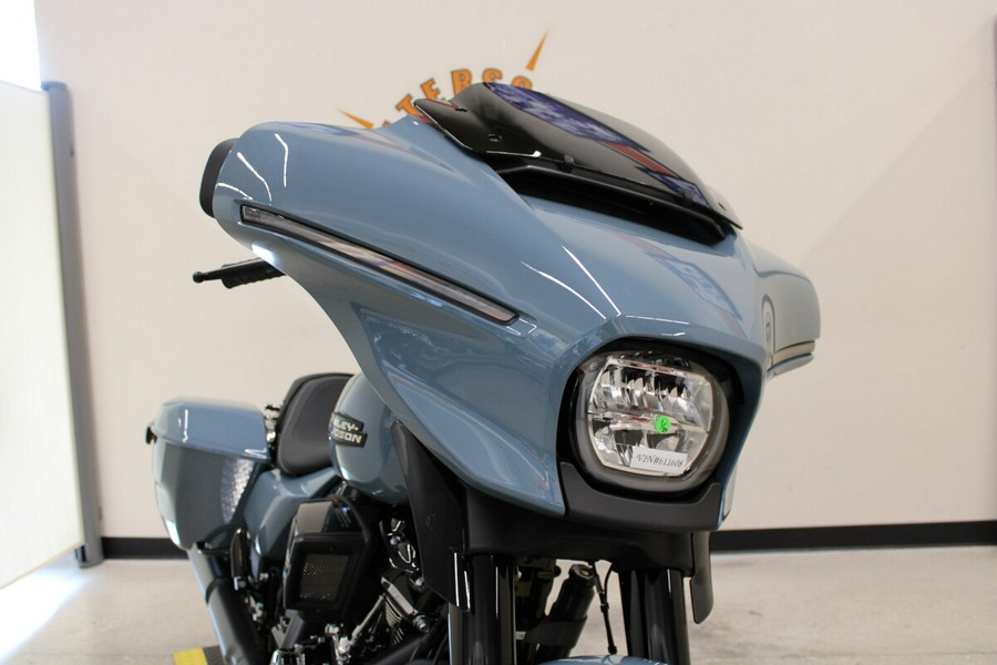 FLHX 2024 Street Glide®