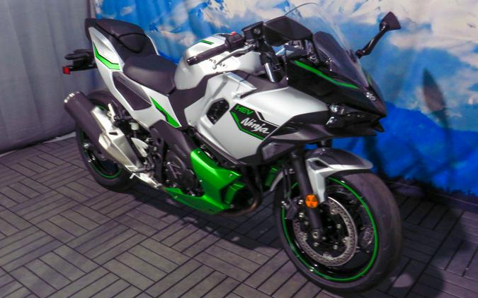 2024 Kawasaki Ninja® 7 Hybrid ABS