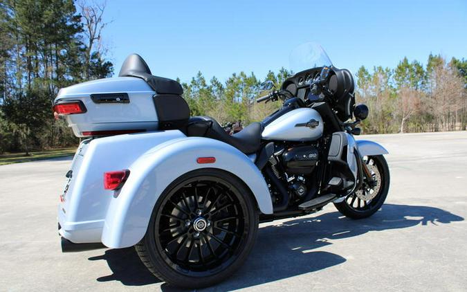 2025 Harley-Davidson® FLHTCUTG - Tri Glide® Ultra