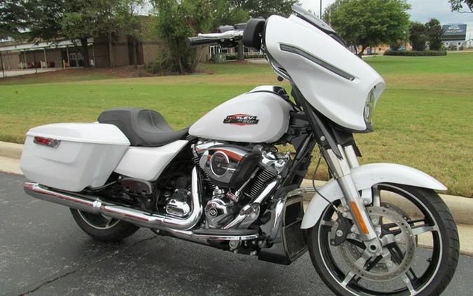 2024 Harley-Davidson FLHX - Street Glide