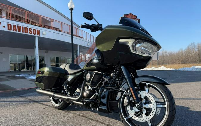 2026 Harley-Davidson® Road Glide® Olive Steel Metallic / Vivid Black Black Trim
