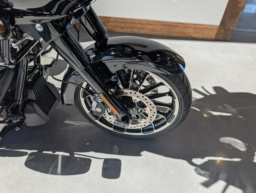 2023 Harley-Davidson® FLTRT - Road Glide® 3