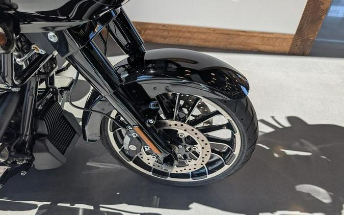 2023 Harley-Davidson® FLTRT - Road Glide® 3