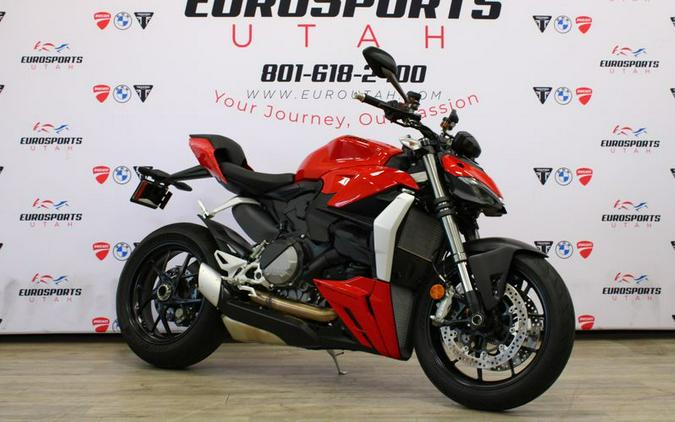 New 2024 Ducati STREETFIGHTER V2