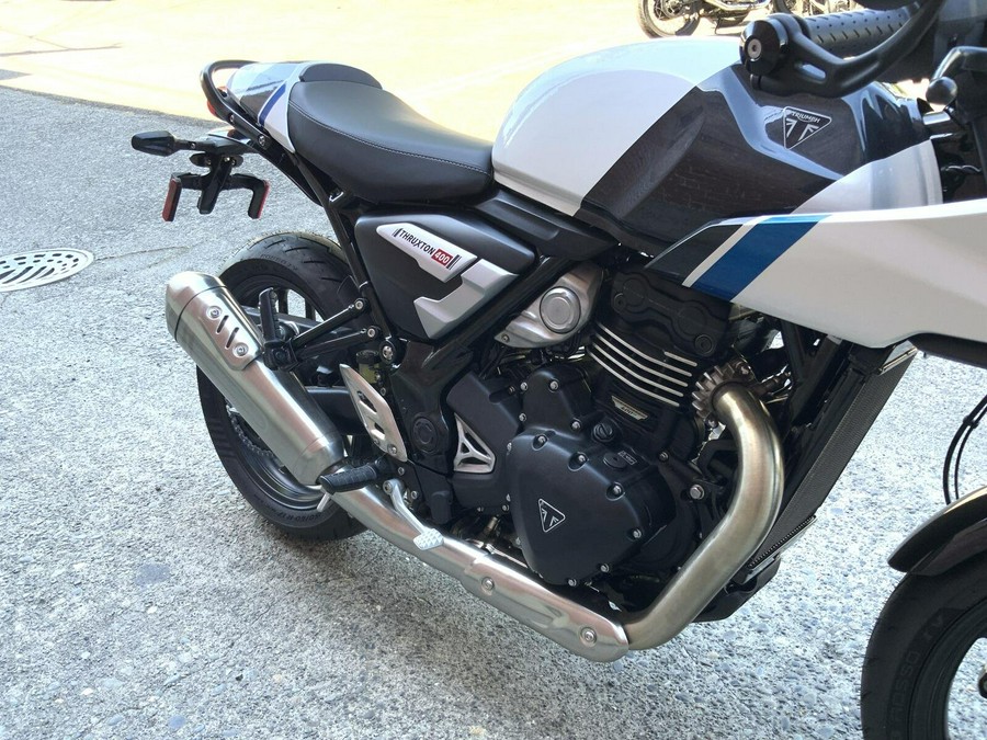 2026 Triumph THRUXTON 400