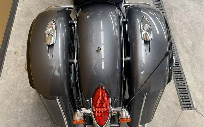 2016 Indian Motorcycle® Roadmaster® Steel Gray and Thunder Black