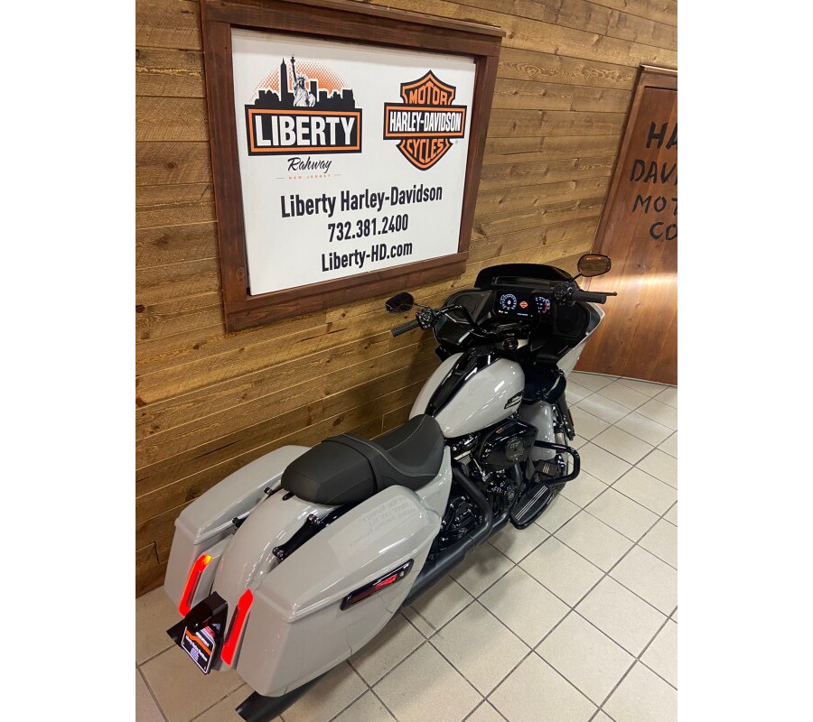 2024 Harley-Davidson® Road Glide™ Billiard Gray - Black Finish FLTRX