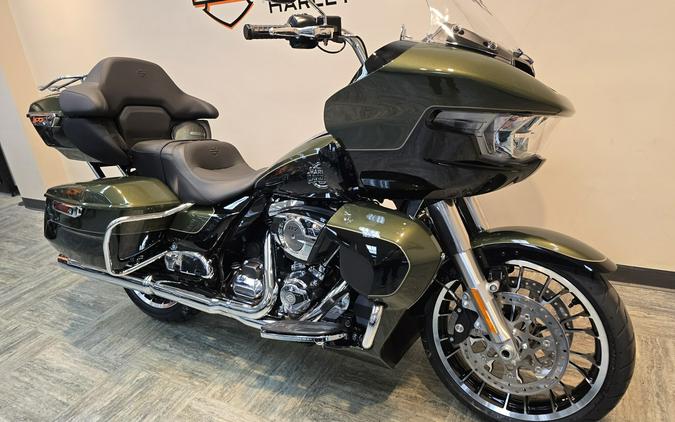 2026 Harley-Davidson® Road Glide Limited Olive Steel Metallic / Vivid Black Chrome Trim FLTRXL