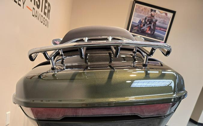 2026 Harley-Davidson® Road Glide Limited Olive Steel Metallic / Vivid Black Chrome Trim FLTRXL