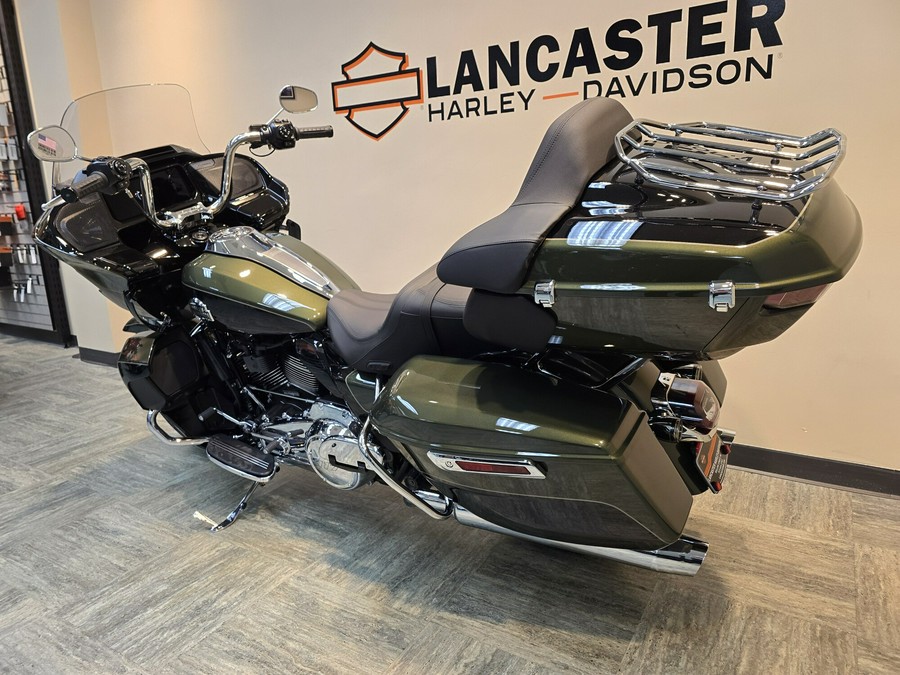2026 Harley-Davidson® Road Glide Limited Olive Steel Metallic / Vivid Black Chrome Trim FLTRXL