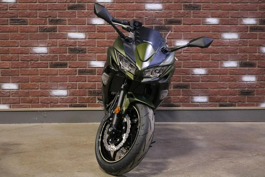 2024 Kawasaki Ninja® 650 ABS Metallic Covert Green/Metallic Spark Black